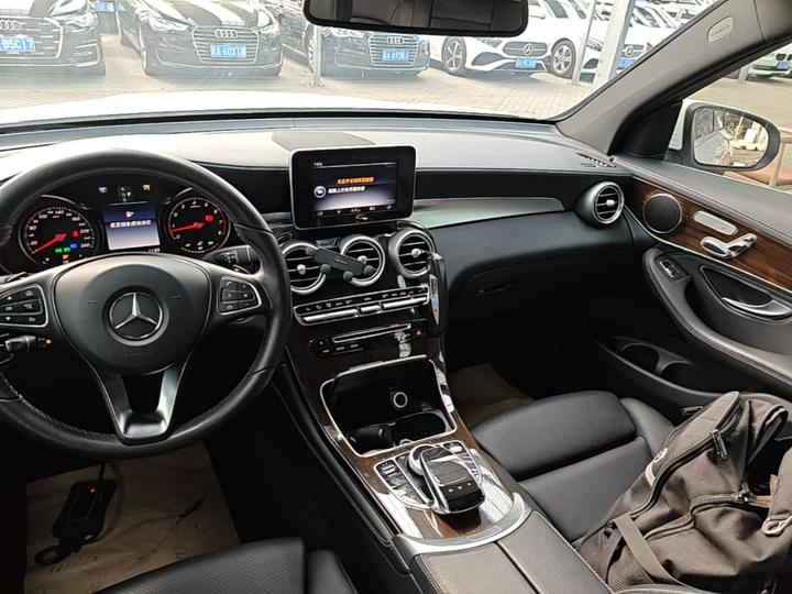 GLC 2017 GLC 260 4MATIC Dynamic photo 8