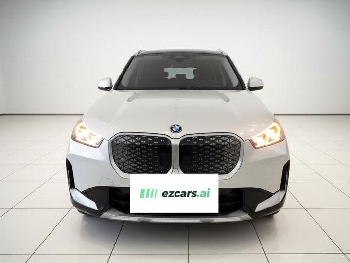 iX1 2025 eDrive25L X Design Package photo 2