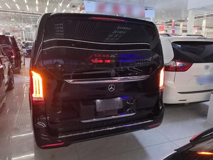 V-Class 2020 V 260 L Long Wheelbase Luxury photo 3