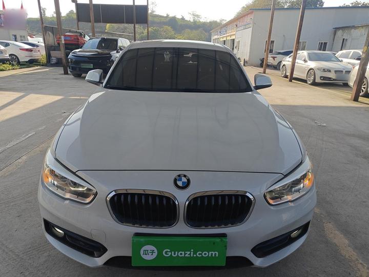 1 Series Imported 2018 118i Sport Design Package photo 2