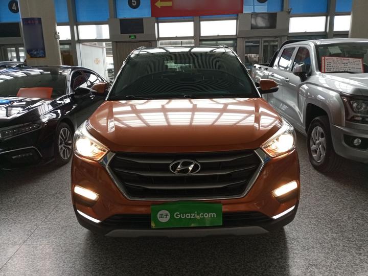 ix25 2017 1.6L AT Smart photo 2