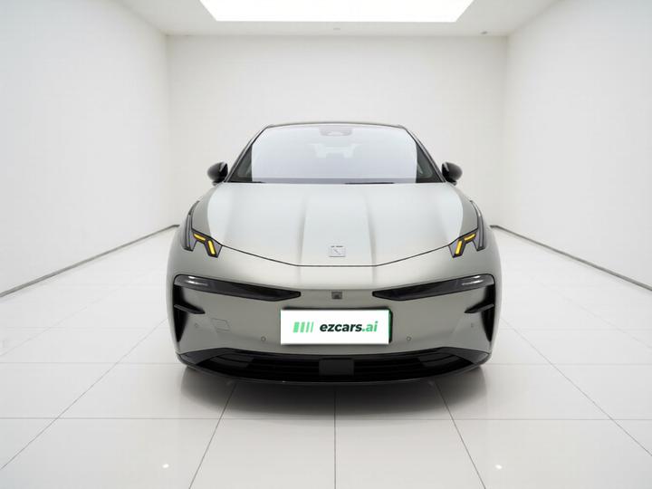 X 2026 Max 5-Seater photo 2
