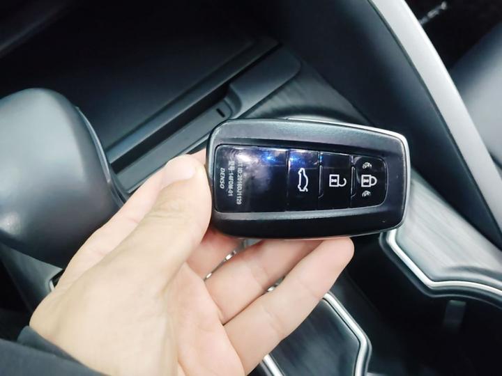 Camry 2021 2.0G Luxury photo 8