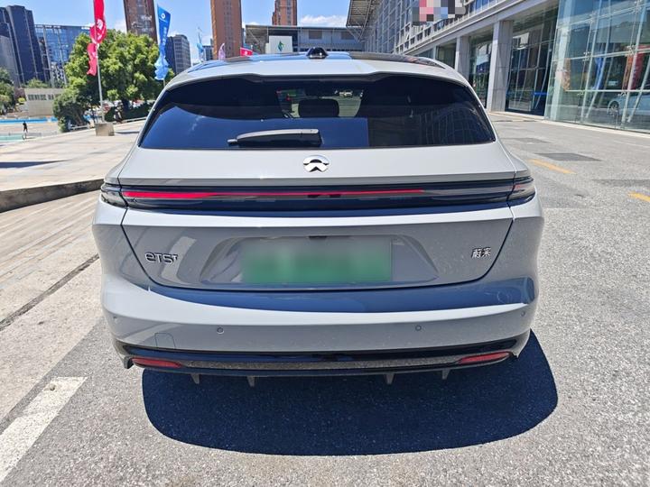 ET5T 2025 75kWh Touring photo 3
