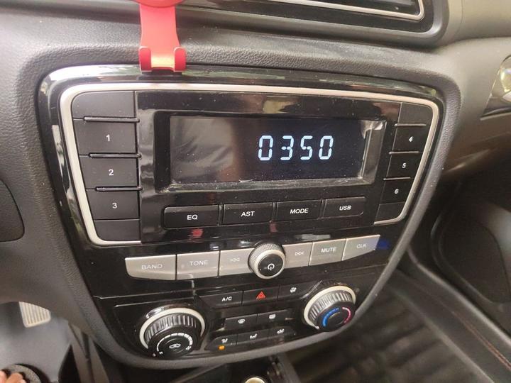 FAW D60 2017 1.5L MT Standard photo 5