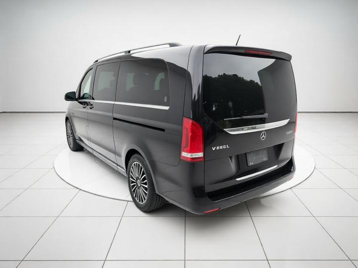 V-Class 2018 V 260 L Premium Extended China VI photo 4