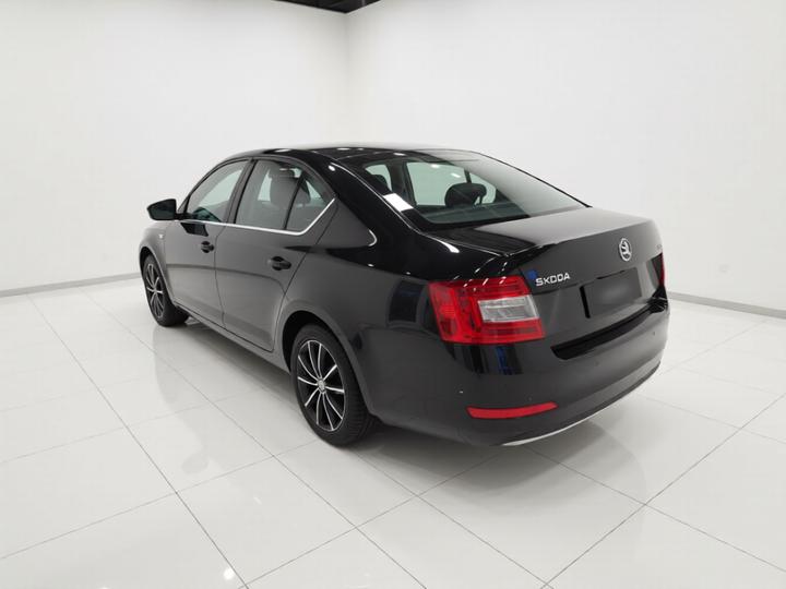 Octavia 2017 1.6L AT photo 4