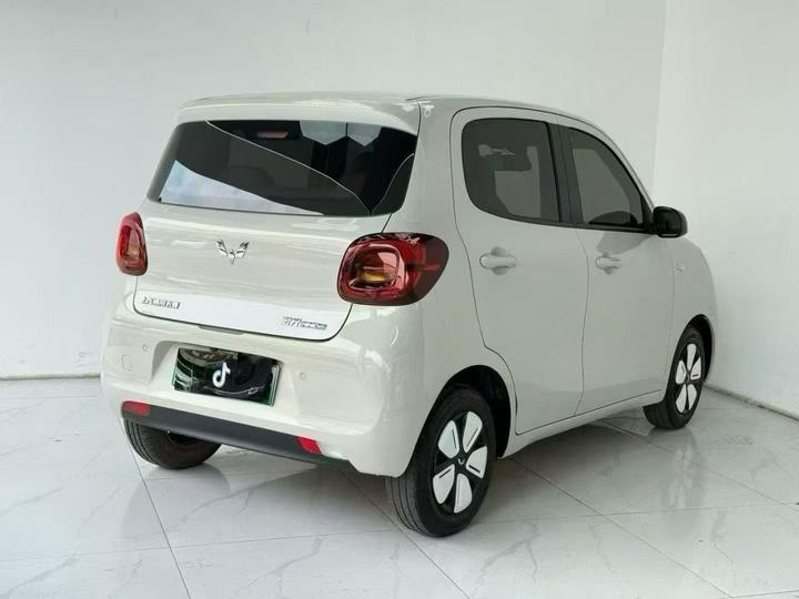 Hongguang MINIEV 2025 4th Gen 4-Door photo 6