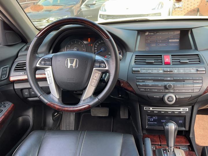 2011 3.5L Premium photo 7