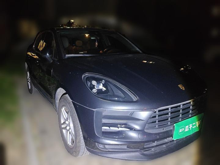 2018 Macan 2.0T photo 3