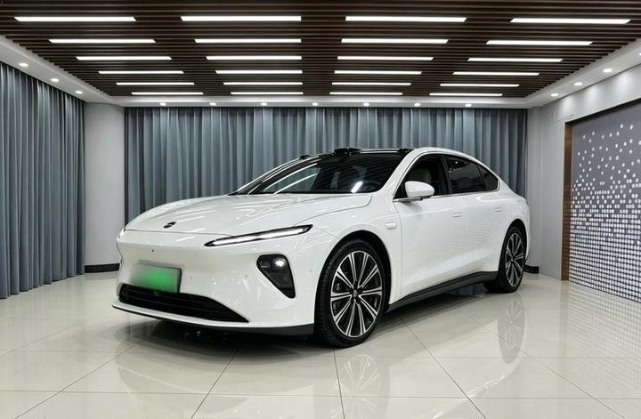 ET7 2024 75kWh Executive Signature