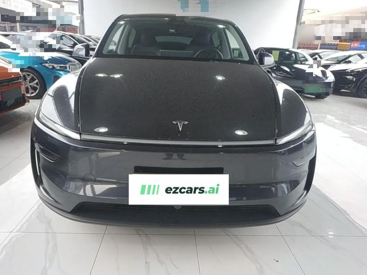 Model Y 2025 RWD photo 2
