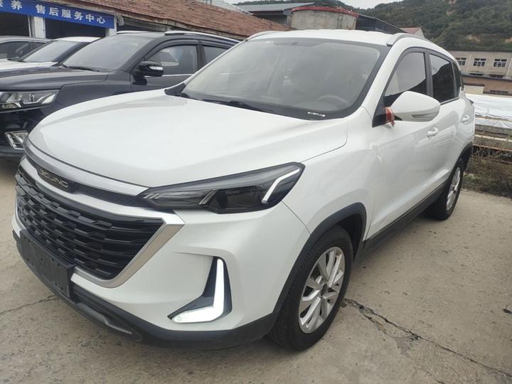 BAIC X3 2019 1.5T MT Honor