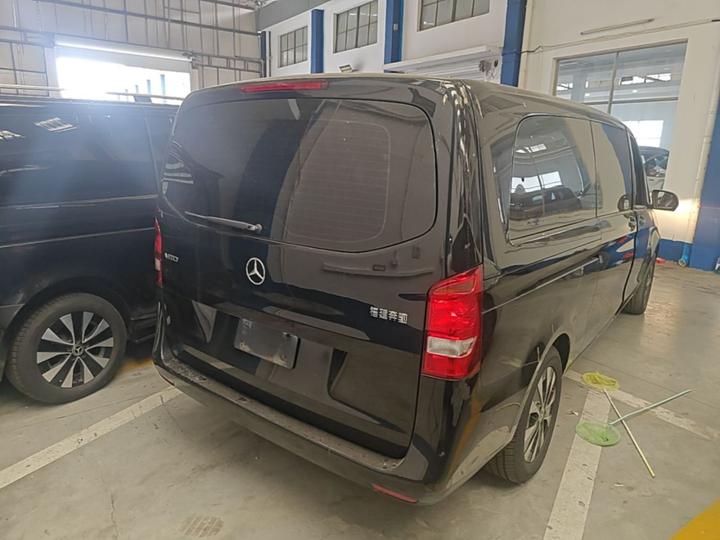 Vito 2023 2.0T Elite 7-Seater photo 4