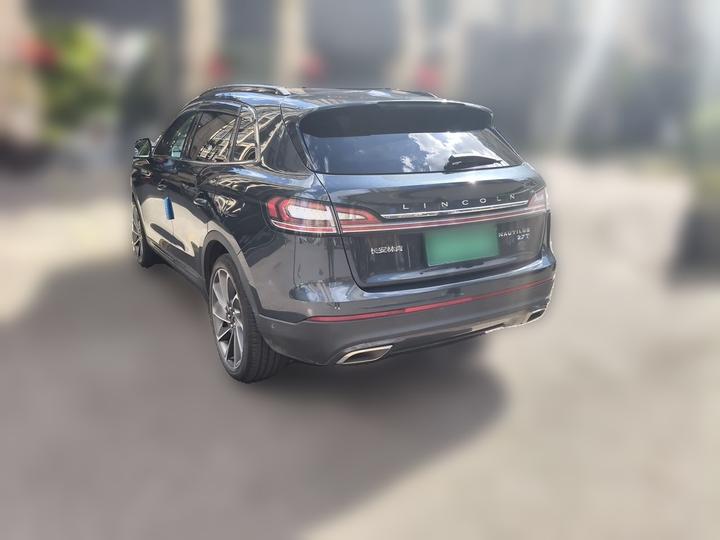 Nautilus 2022 2.7T AWD photo 4