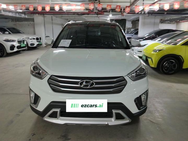 ix25 2015 1.6L AT RWD Premium DLX photo 2