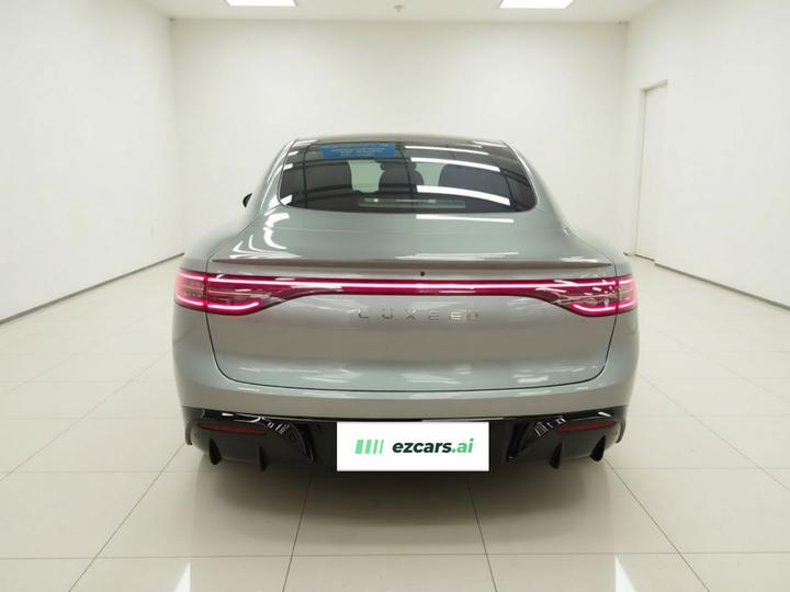 HIMA Luxeed S7 2024 Max RS AWD Performance photo 3