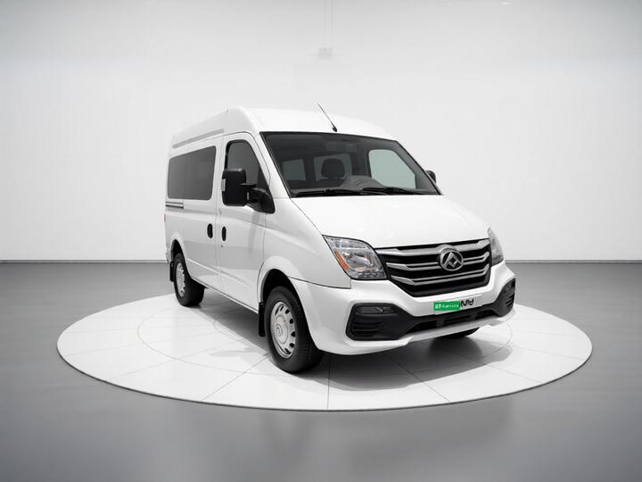 MAXUS V80 2018 2.5T 6 MT Short Wheelbase 5-6-Seater photo 3