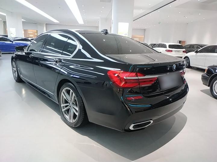 7 Series 2018 730Li Exclusive M Sport Package photo 4