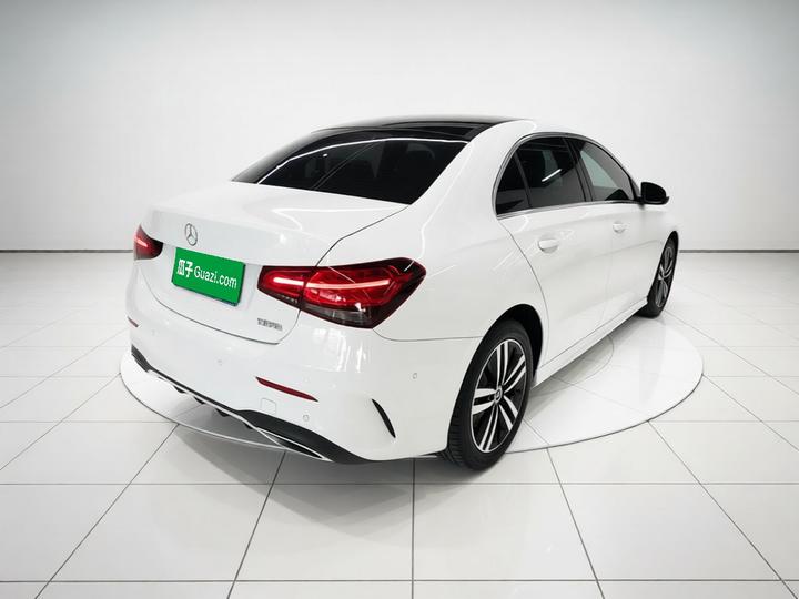 A-Class 2019 Facelift A 180 L Sport photo 4