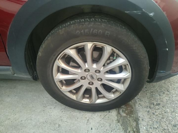 3 2016 SUV 1.6T AT photo 8