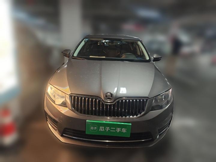 Octavia 2017 1.6L MT photo 2