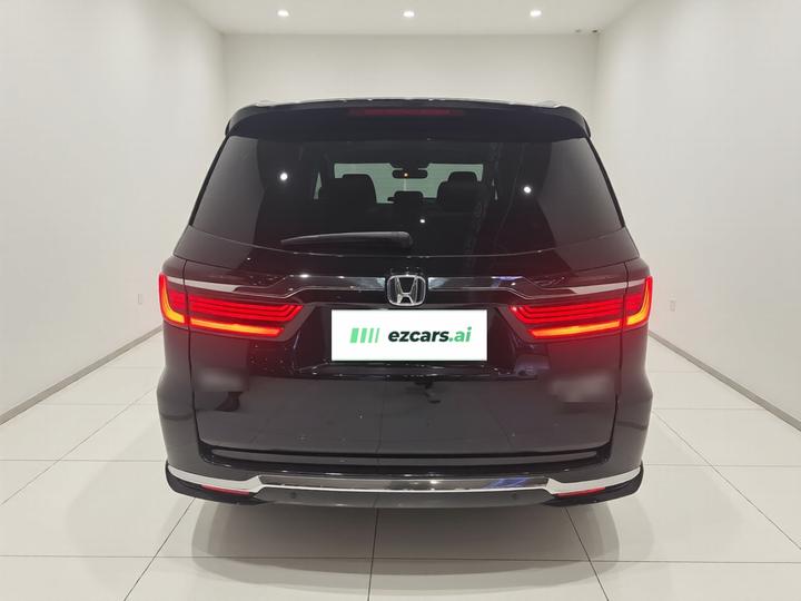 Elysion 2022 2.0L e:HEV Luxury photo 3