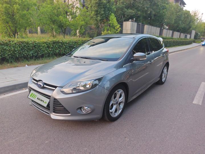 Focus 2012 Hatchback 2.0L AT Luxury Sport