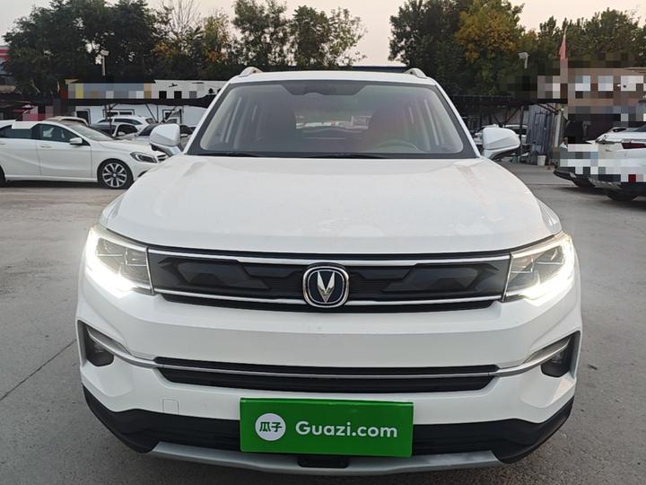 CS35PLUS 2019 1.6L AT photo 2
