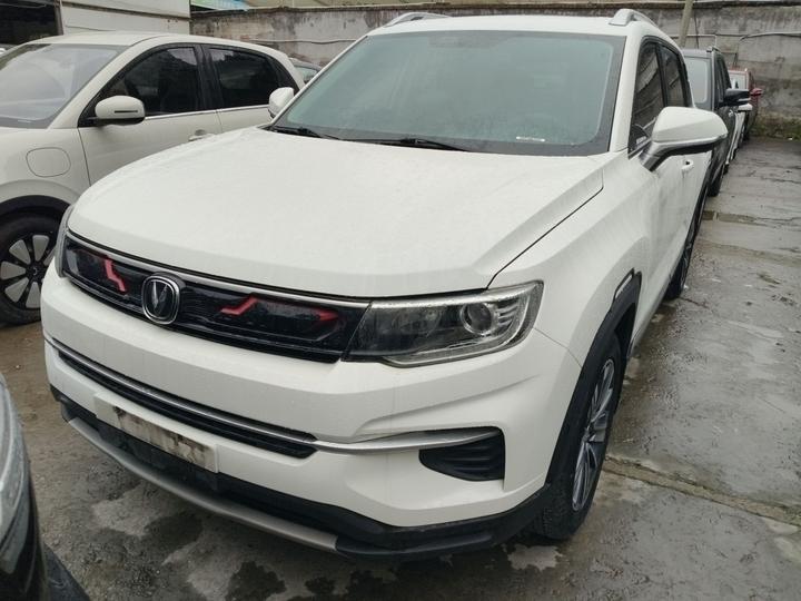 CS35PLUS 2019 1.4T DCT photo 2