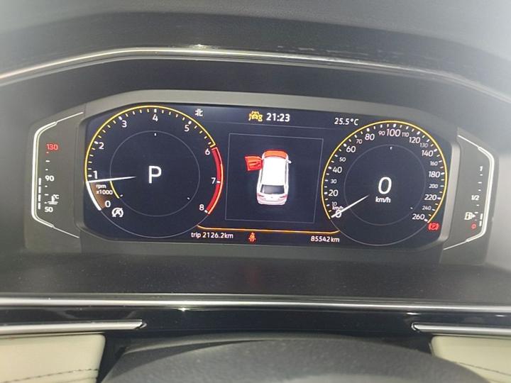 Tiguan L 2024 300TSI AT RWD photo 7
