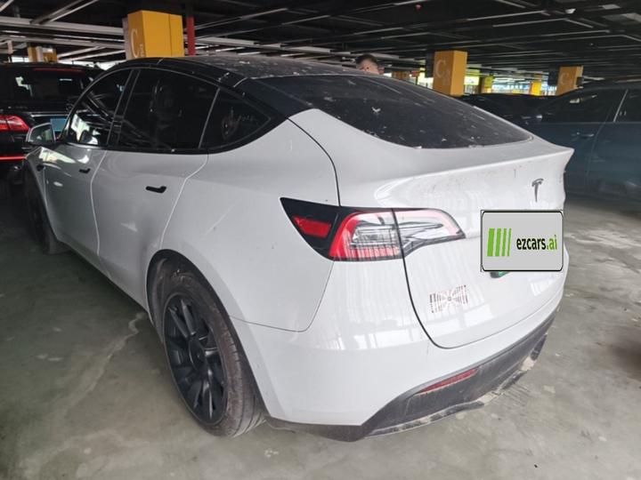 Model Y 2021 Standard Range RWD photo 4