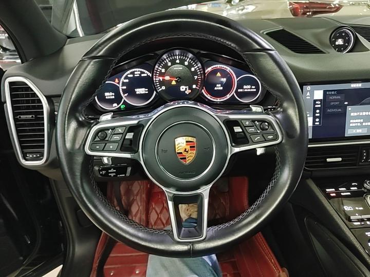 2018 Cayenne 3.0T photo 6