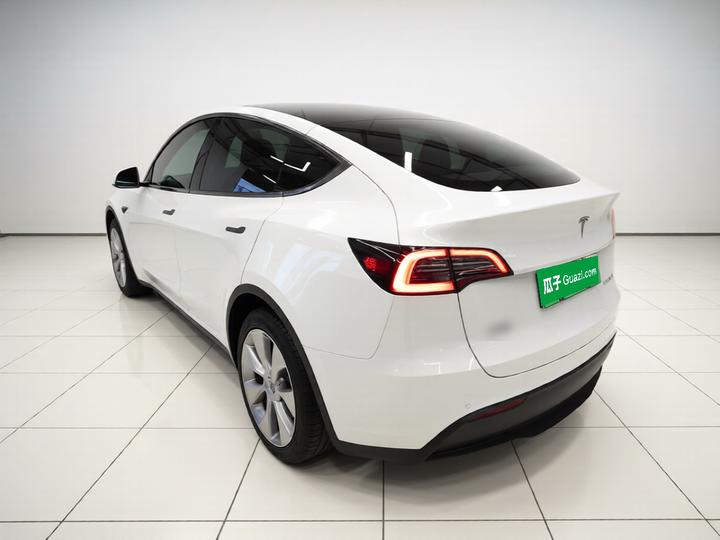 Model Y 2022 Facelift RWD photo 4