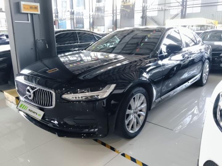S90 2018 T5