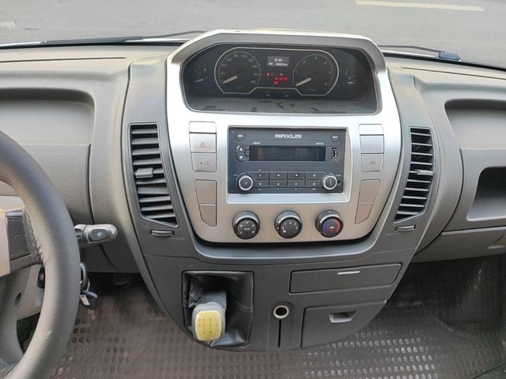 MAXUS V80 2017 2.5T 6 MT China V Short Wheelbase 5/6/10-Seater photo 8