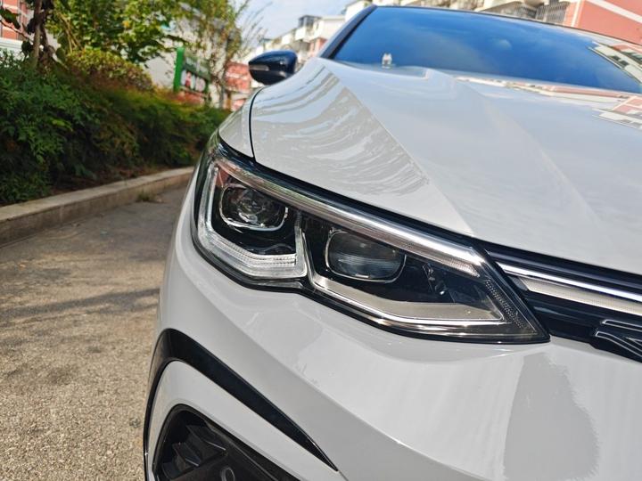 Golf 2023 280TSI DSG R-Line 20 Anniversary Edition photo 7