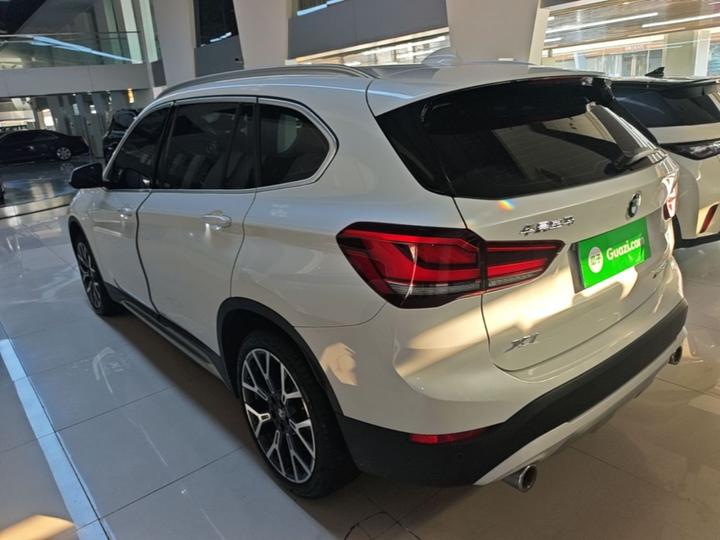 X1 2021 xDrive25Li Exclusive photo 4