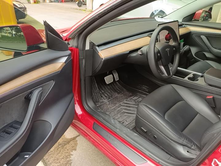 Model 3 2022 Performance AWD photo 3