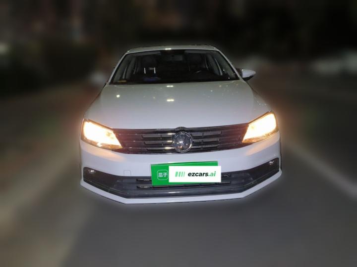 Sagitar 2015 1.6L AT Comfort photo 2