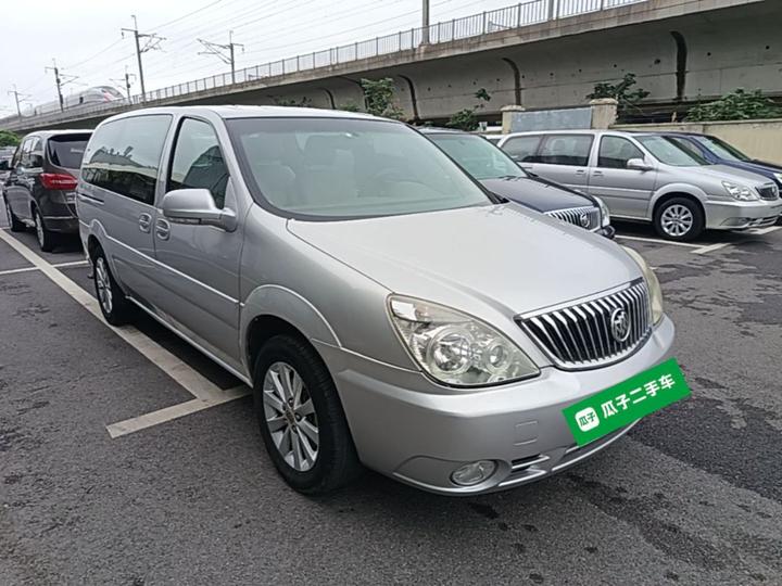 GL8 2014 2.4L Classic photo 3