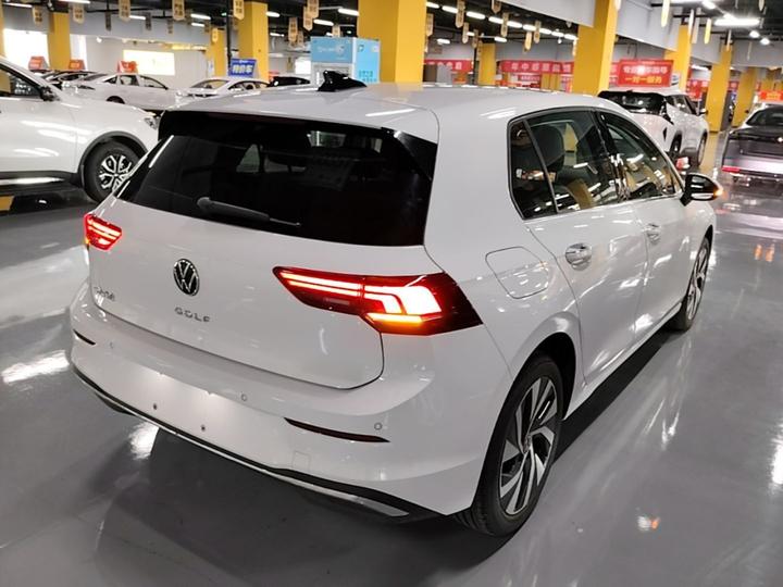 Golf 2026 300TSI Pro photo 6