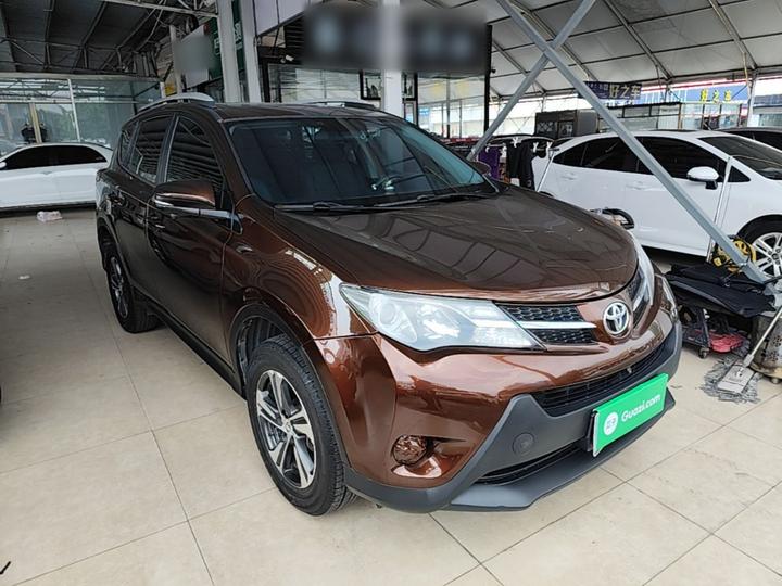 RAV4 2015 2.0L CVT RWD photo 3