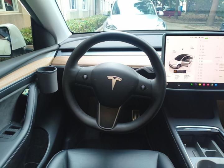 Model Y 2022 Facelift Long Range AWD photo 6