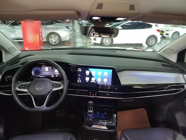 2021 380TSI AWD Luxury Pro photo 4
