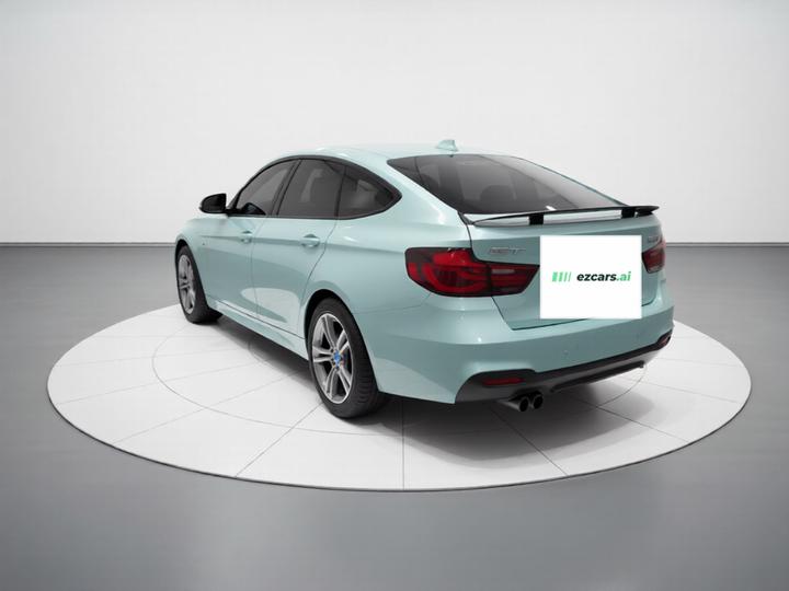 3 SeriesGT 2019 320i M Sport Package photo 4