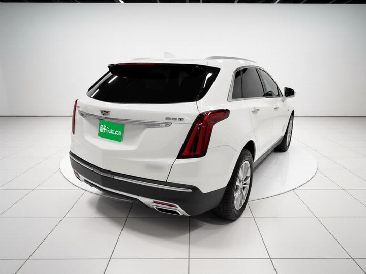 XT5 2020 Facelift 28T Luxury photo 4