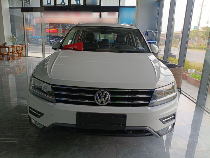 Tiguan L 2020 330TSI AT RWD Luxury China VI photo 2