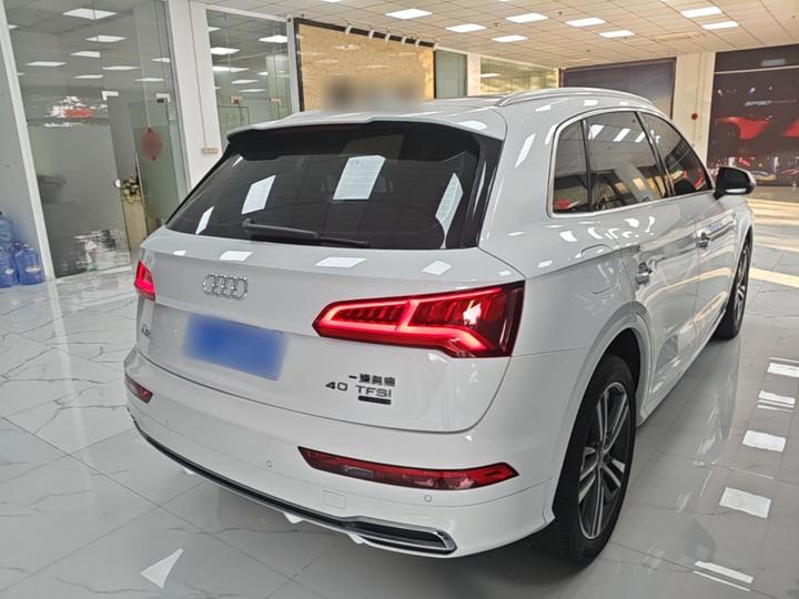 Q5L 2020 Facelift 40 TFSI Fashion photo 4
