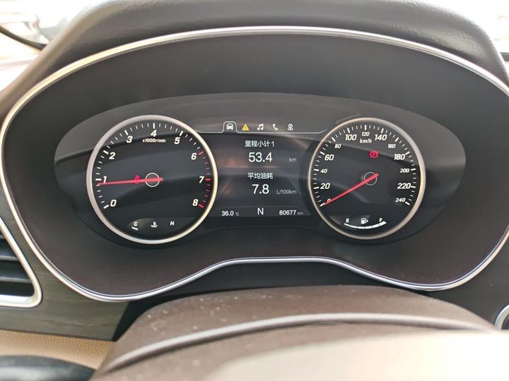 730 2017 1.8L iAMT Exclusive 7-Seater photo 8